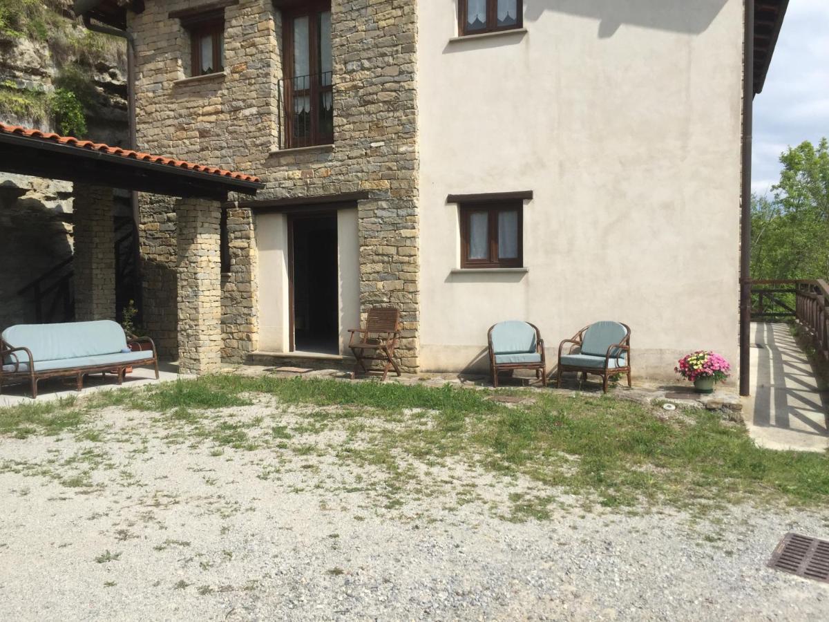Residenza Cima Le Vigne Bed & Breakfast Millesimo ภายนอก รูปภาพ